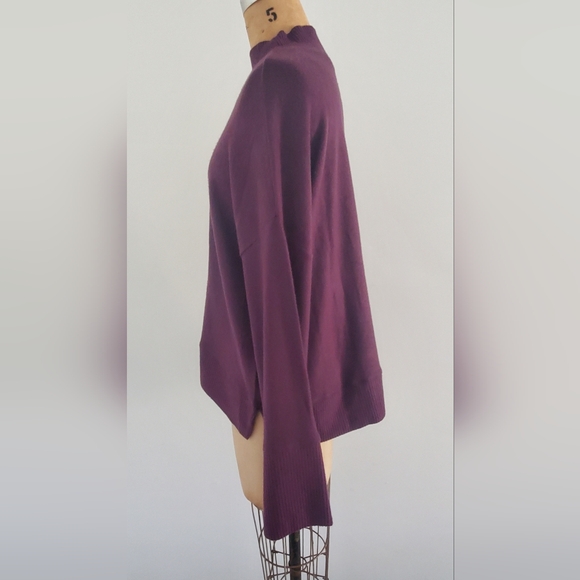 redhaute mock neck sweater,.size M, purple - Picture 4 of 7